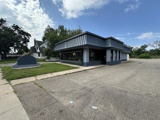 2814 Portage Street, Kalamazoo, MI 49001