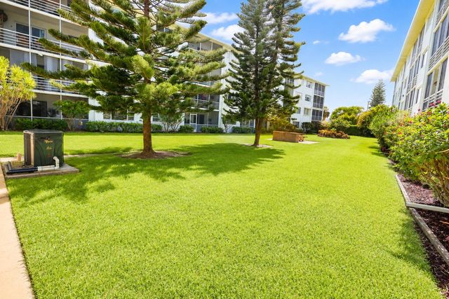 4500 N FLAGLER Drive B21, West Palm Beach, FL 33407