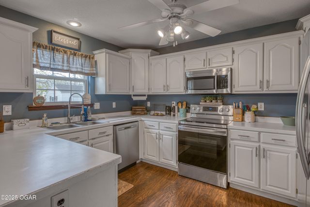 2907 W 17th Street, Joplin, MO 64801