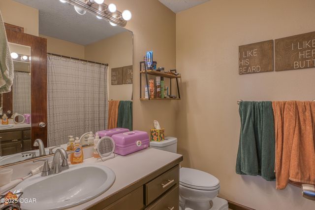 2907 W 17th Street, Joplin, MO 64801