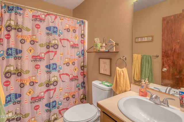 2907 W 17th Street, Joplin, MO 64801