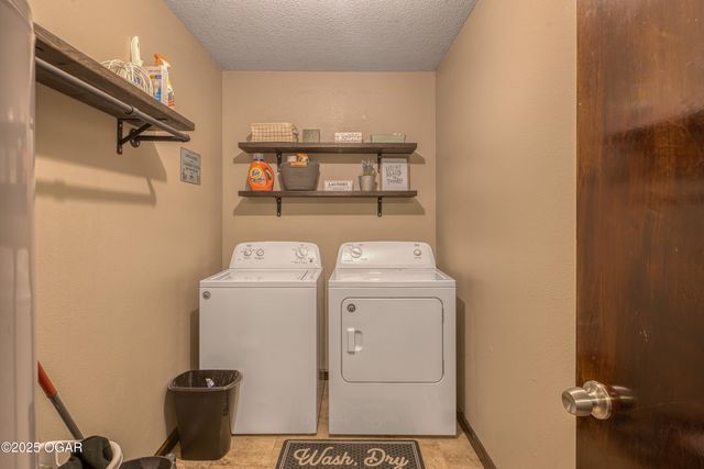 2907 W 17th Street, Joplin, MO 64801