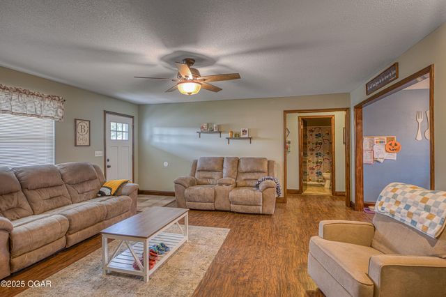 2907 W 17th Street, Joplin, MO 64801