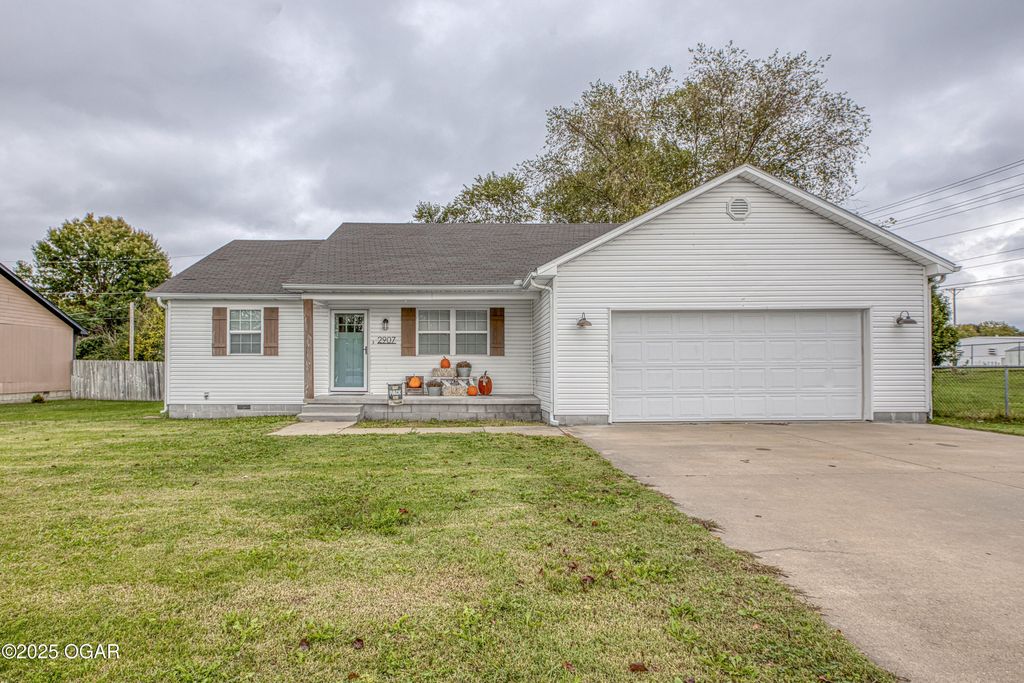 2907 W 17th Street, Joplin, MO 64801