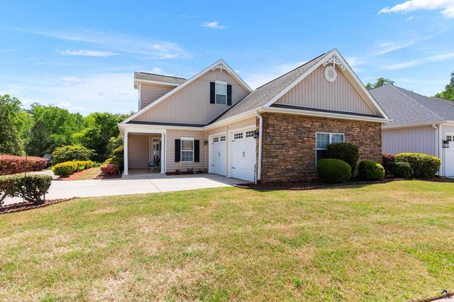 154 Fairway Oaks Drive, Perry, GA 31069