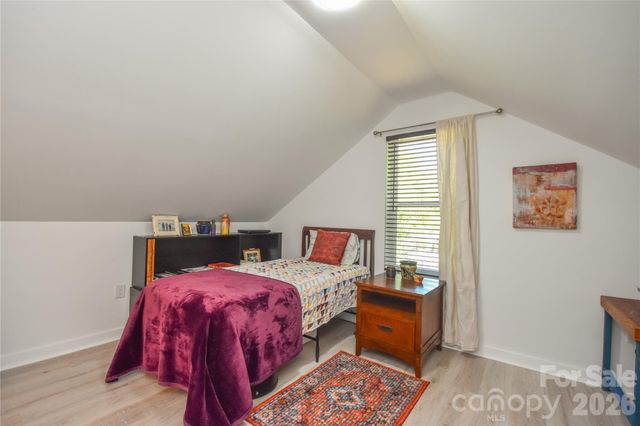 345 W Lowrance Avenue, Mooresville, NC 28115