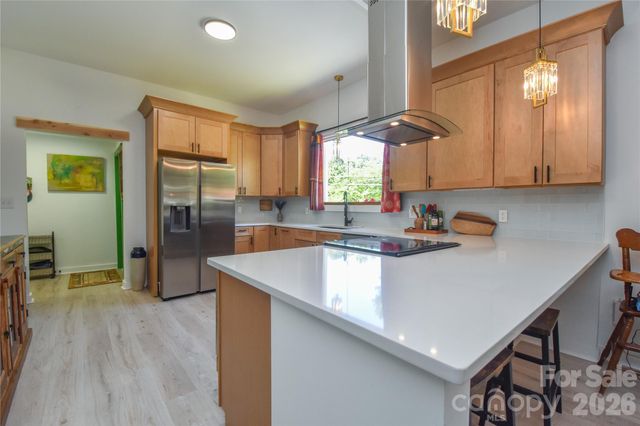 345 W Lowrance Avenue, Mooresville, NC 28115