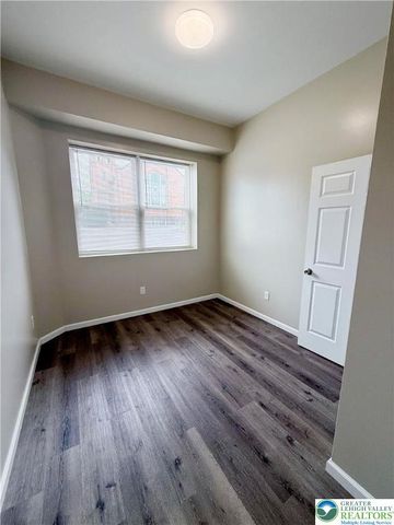 801 West Broad Street, Bethlehem City, PA 18018