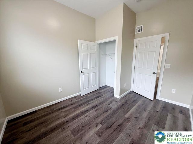 801 West Broad Street, Bethlehem City, PA 18018
