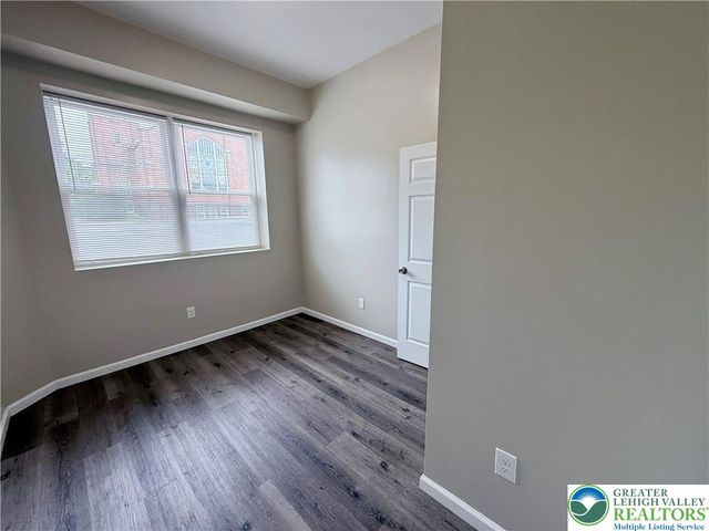 801 West Broad Street, Bethlehem City, PA 18018