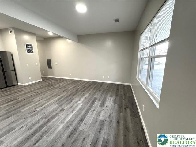 801 West Broad Street, Bethlehem City, PA 18018