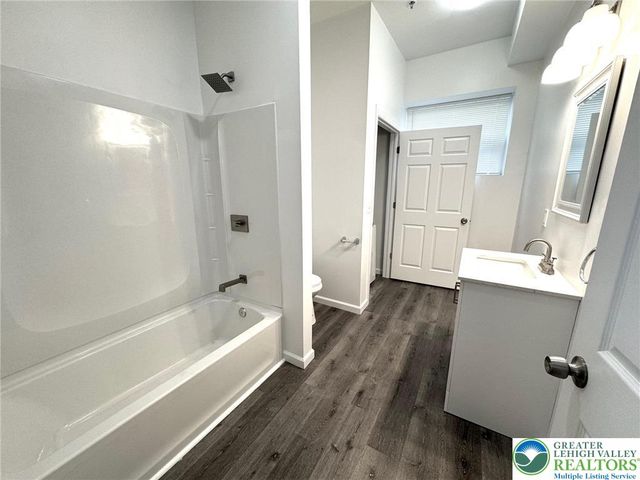 801 West Broad Street, Bethlehem City, PA 18018