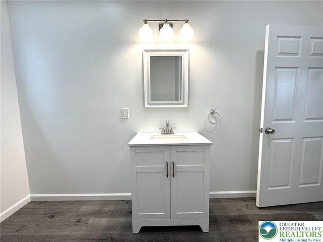 801 West Broad Street, Bethlehem City, PA 18018