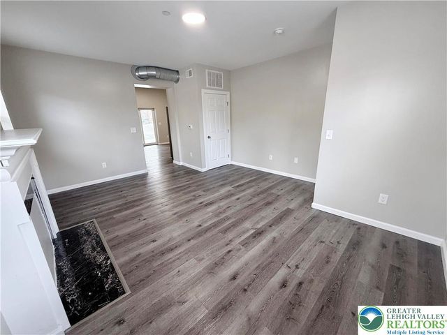 801 West Broad Street, Bethlehem City, PA 18018