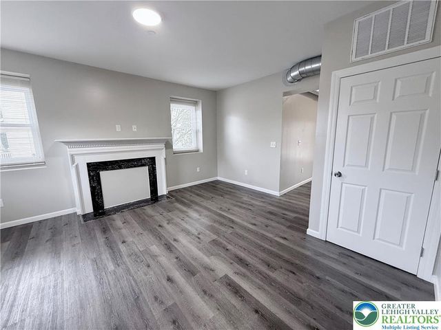 801 West Broad Street, Bethlehem City, PA 18018
