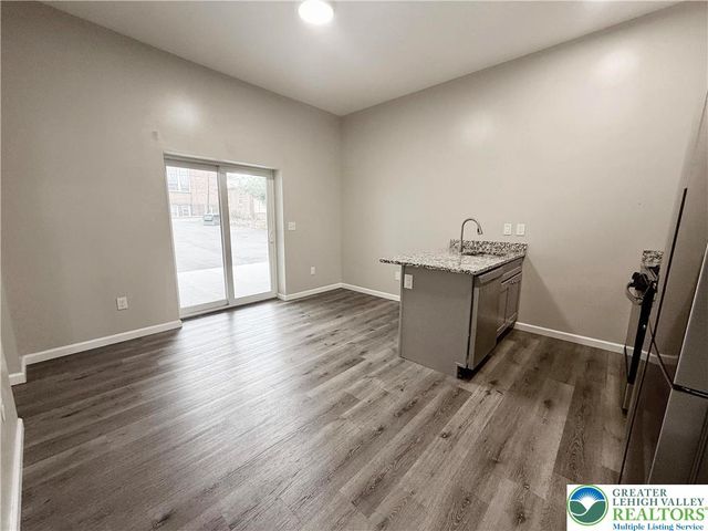 801 West Broad Street, Bethlehem City, PA 18018