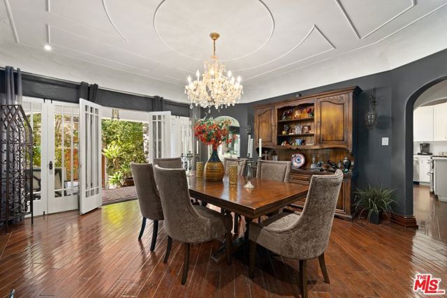 6141 Warner Drive, Los Angeles, CA 90048