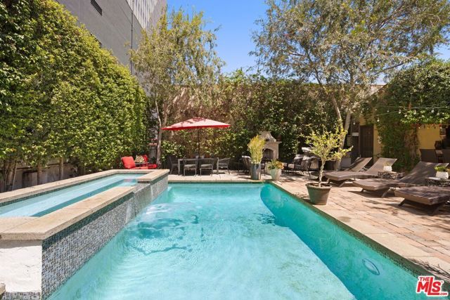6141 Warner Drive, Los Angeles, CA 90048