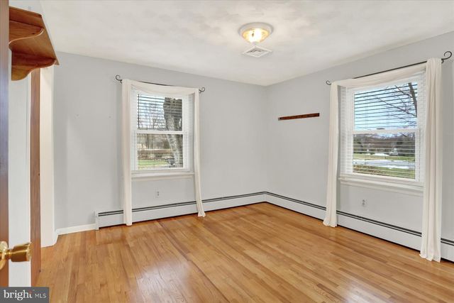 271 SPANGLERS MILL RD, New Cumberland, PA 17070