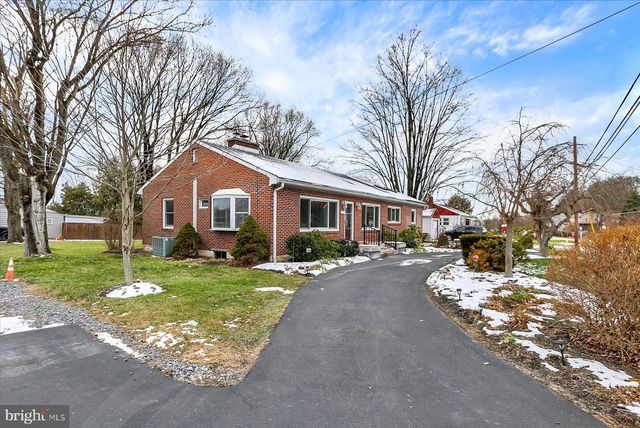 271 SPANGLERS MILL RD, New Cumberland, PA 17070