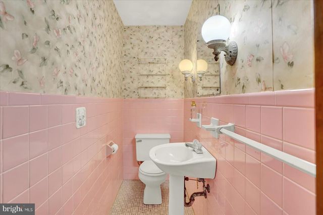 271 SPANGLERS MILL RD, New Cumberland, PA 17070