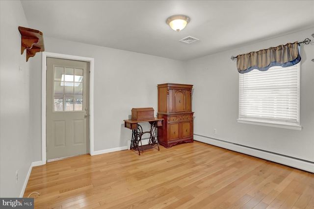 271 SPANGLERS MILL RD, New Cumberland, PA 17070