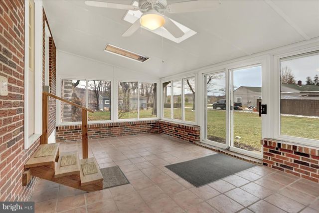 271 SPANGLERS MILL RD, New Cumberland, PA 17070