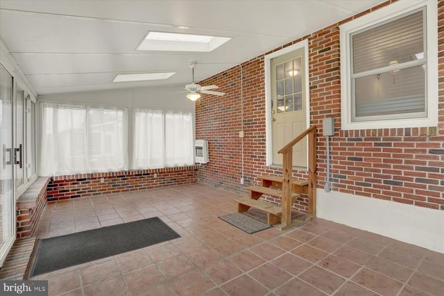 271 SPANGLERS MILL RD, New Cumberland, PA 17070