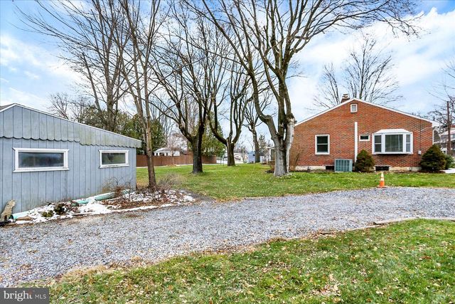 271 SPANGLERS MILL RD, New Cumberland, PA 17070