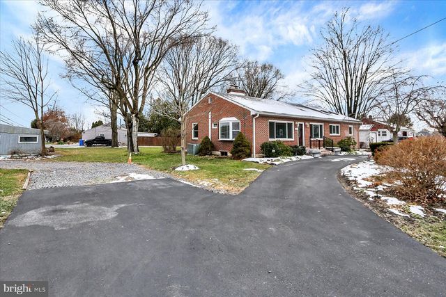 271 SPANGLERS MILL RD, New Cumberland, PA 17070