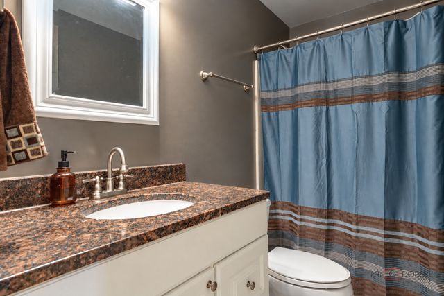 2904 Fox Knoll Court, Johnsburg, IL 60051