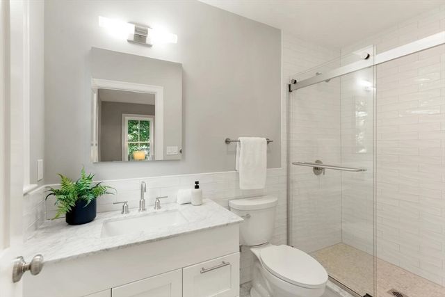 48 Mt Vernon St 1, Arlington, MA 02476