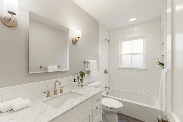 48 Mt Vernon St 1, Arlington, MA 02476