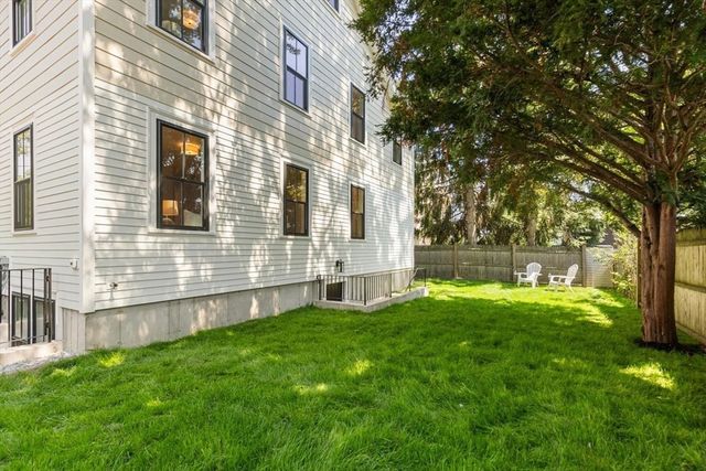 48 Mt Vernon St 1, Arlington, MA 02476