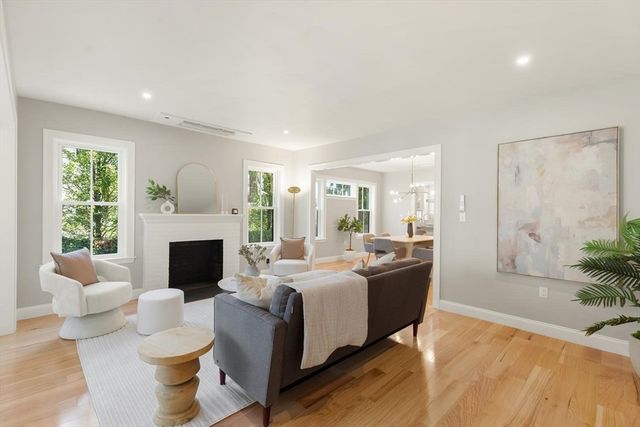 48 Mt Vernon St 1, Arlington, MA 02476