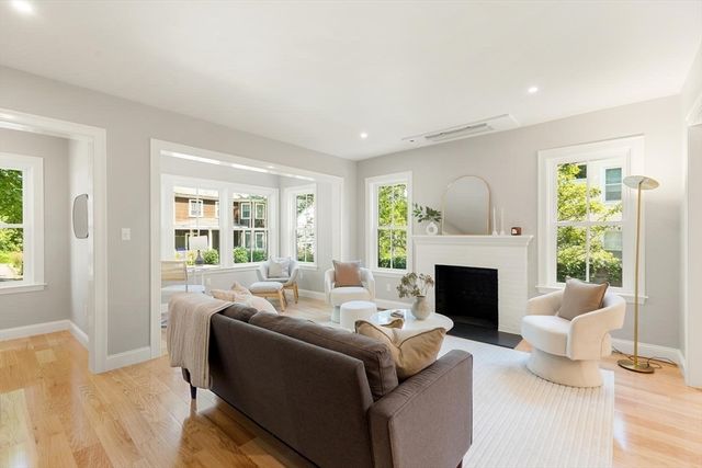 48 Mt Vernon St 1, Arlington, MA 02476