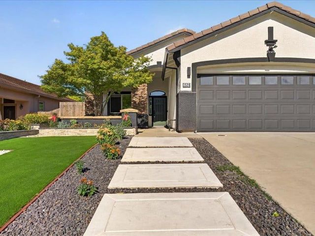 1528 Latherton Way, Folsom, CA 95630
