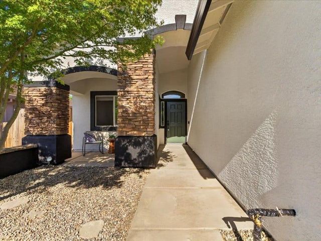 1528 Latherton Way, Folsom, CA 95630
