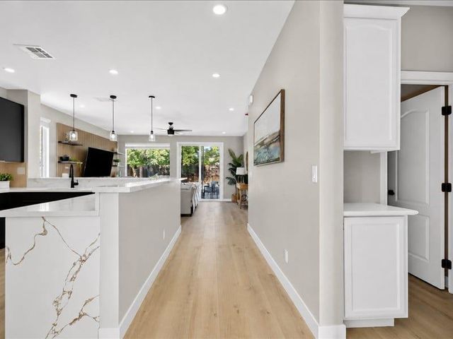 1528 Latherton Way, Folsom, CA 95630