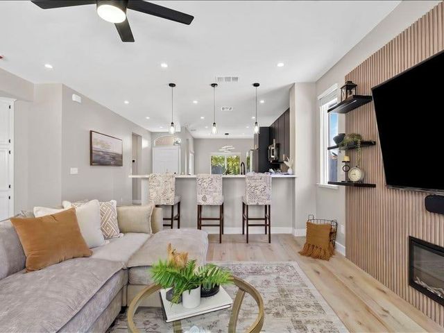 1528 Latherton Way, Folsom, CA 95630