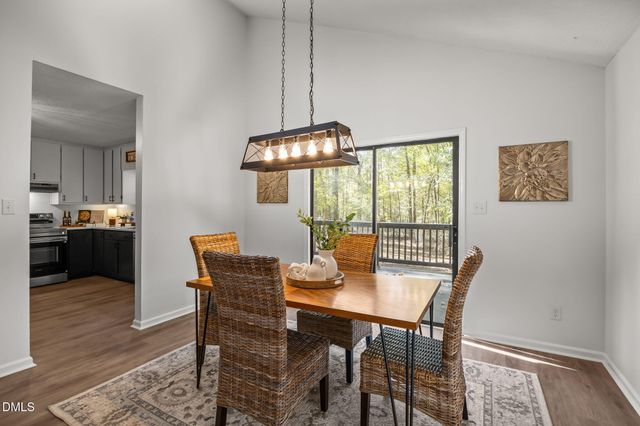 9909 Leslie Drive, Chapel Hill, NC 27516