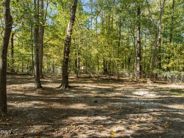 9909 Leslie Drive, Chapel Hill, NC 27516