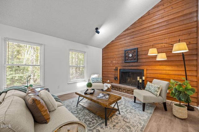 9909 Leslie Drive, Chapel Hill, NC 27516