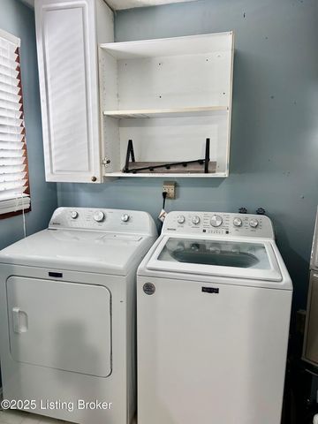 8106 Indigo Dr, Louisville, KY 40258