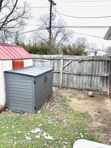 8106 Indigo Dr, Louisville, KY 40258