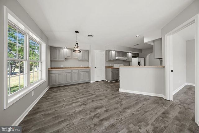 6194 OLD SHARPTOWN RD, Laurel, DE 19956