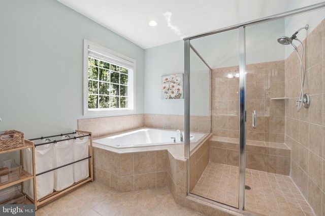 11622 PINE HOLLOW LN, Spotsylvania, VA 22551
