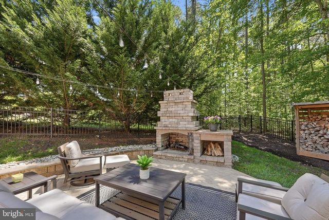 11622 PINE HOLLOW LN, Spotsylvania, VA 22551