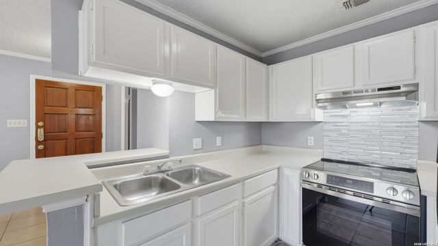 5322 Medical B103, San Antonio, TX 78240