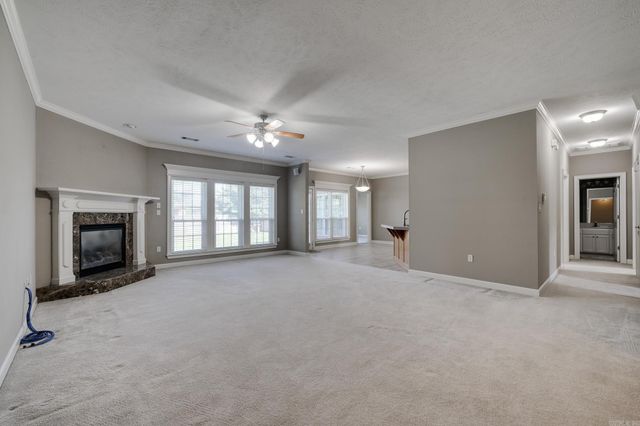 1320 Crosspoint, Conway, AR 72034